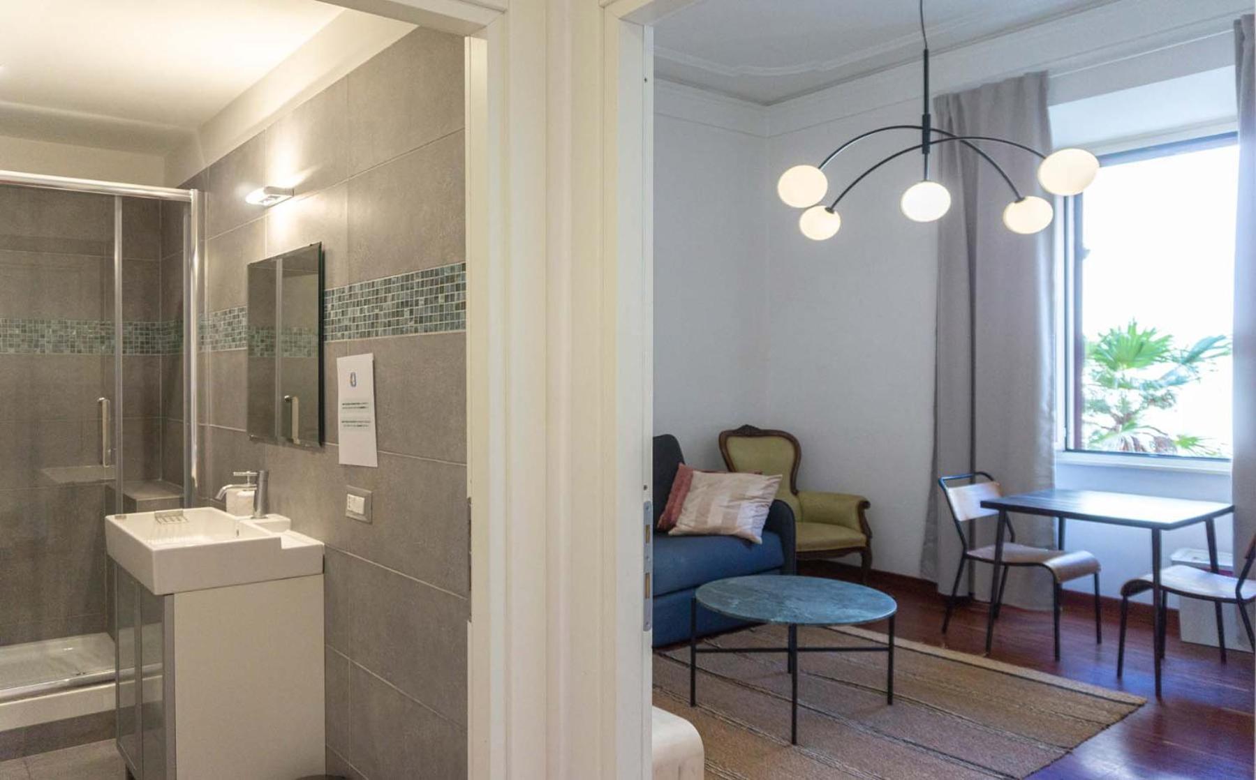 Colosseum Cosy Apartment Close To Metro Rome Exterior photo
