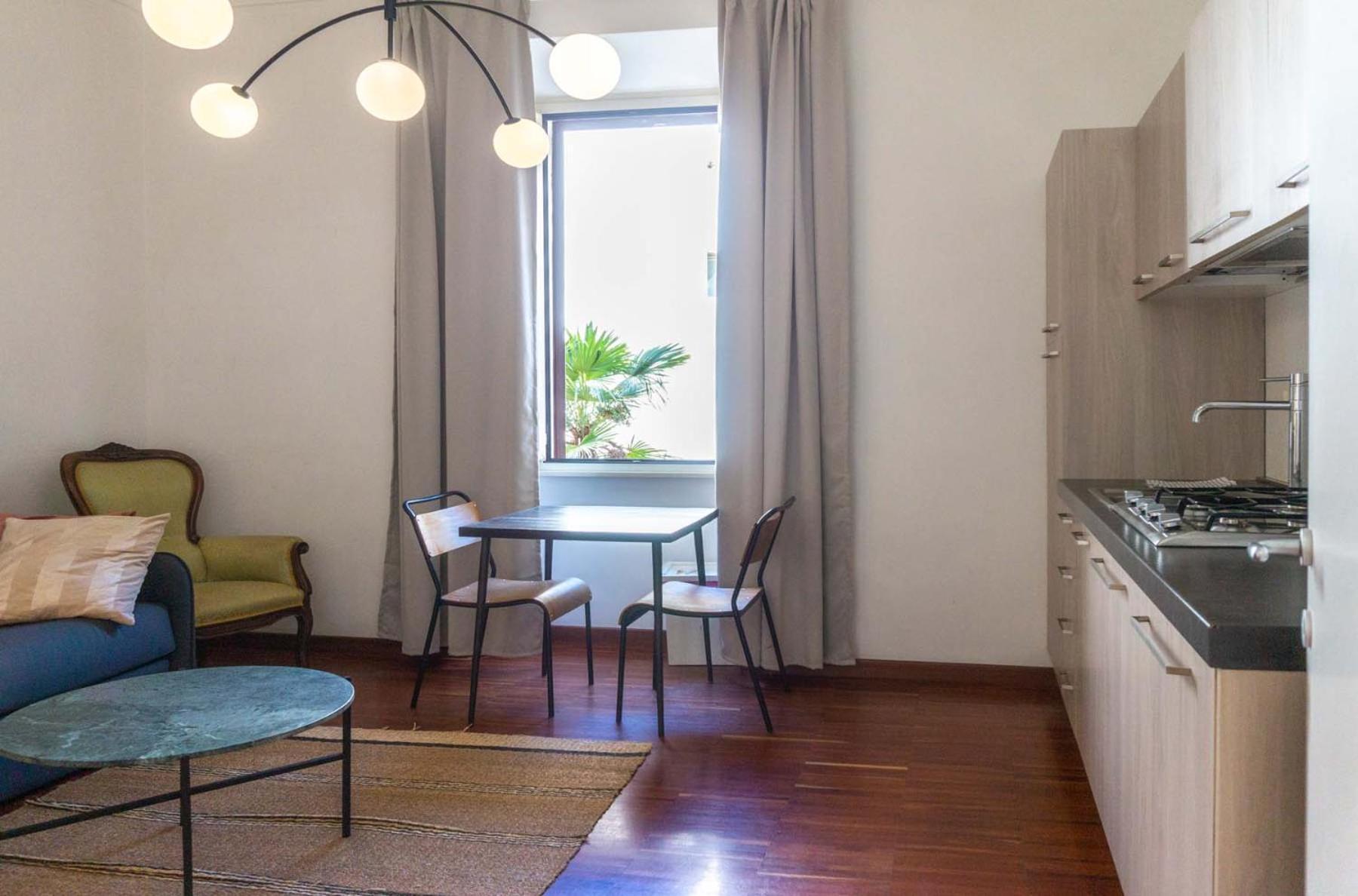 Colosseum Cosy Apartment Close To Metro Rome Exterior photo